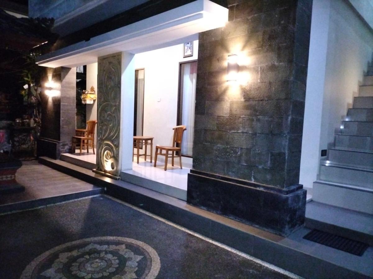 Kubu Indah Homestay Sanur エクステリア 写真