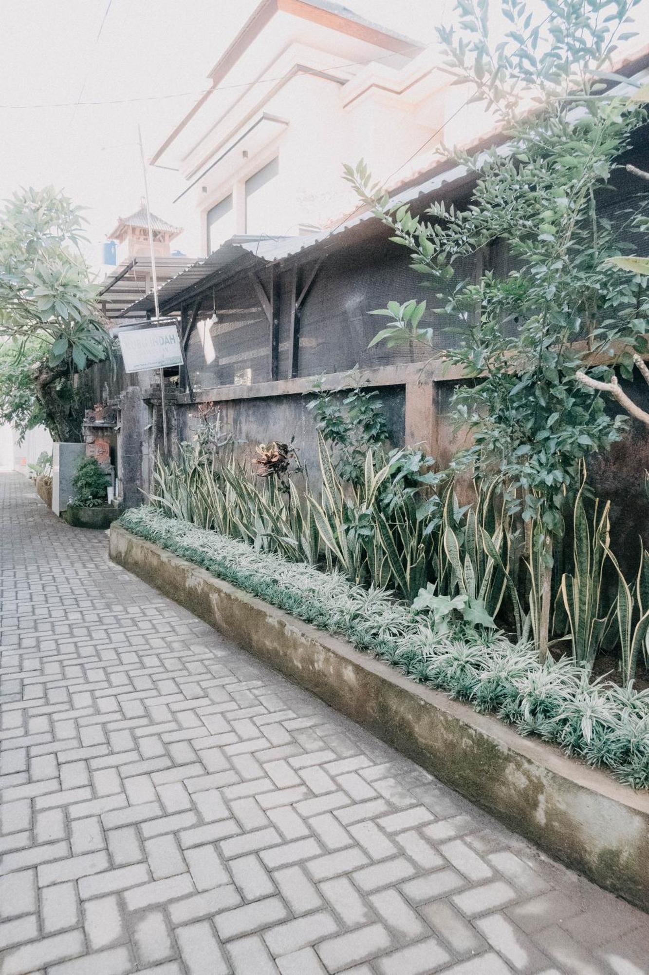 Kubu Indah Homestay Sanur エクステリア 写真