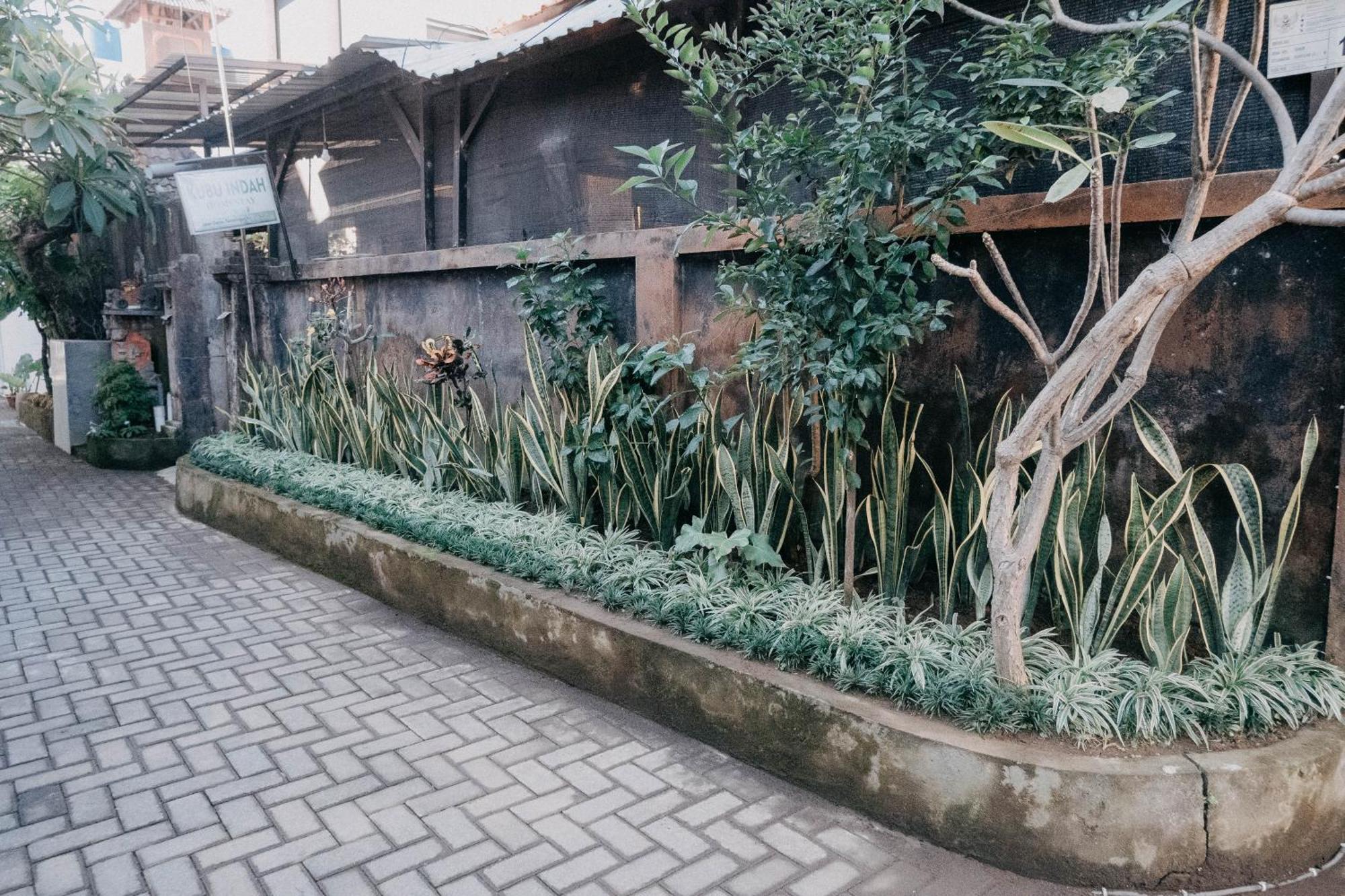 Kubu Indah Homestay Sanur エクステリア 写真